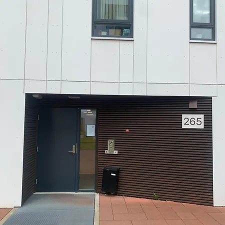 公寓 Lys Og Moderne 3-roms Pa Sandsli *