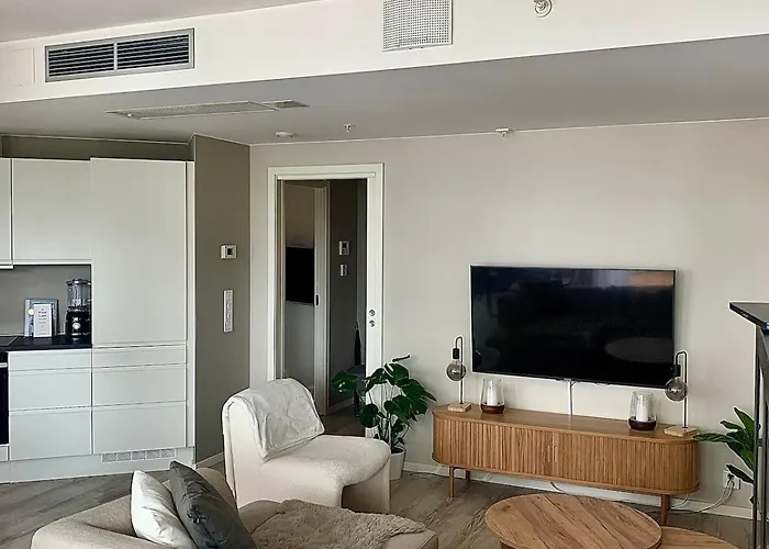 Lys Og Moderne 3-roms Pa Sandsli * 卑爾根