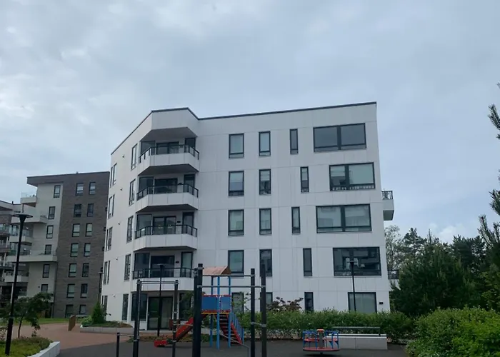 Apartman Lys Og Moderne 3-roms Pa Sandsli