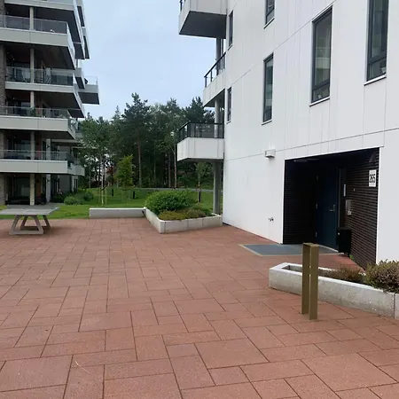 Lys Og Moderne 3-roms Pa Sandsli Apartment *